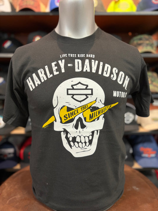 Beach Shack Short Sleeve Skull Zap Tee