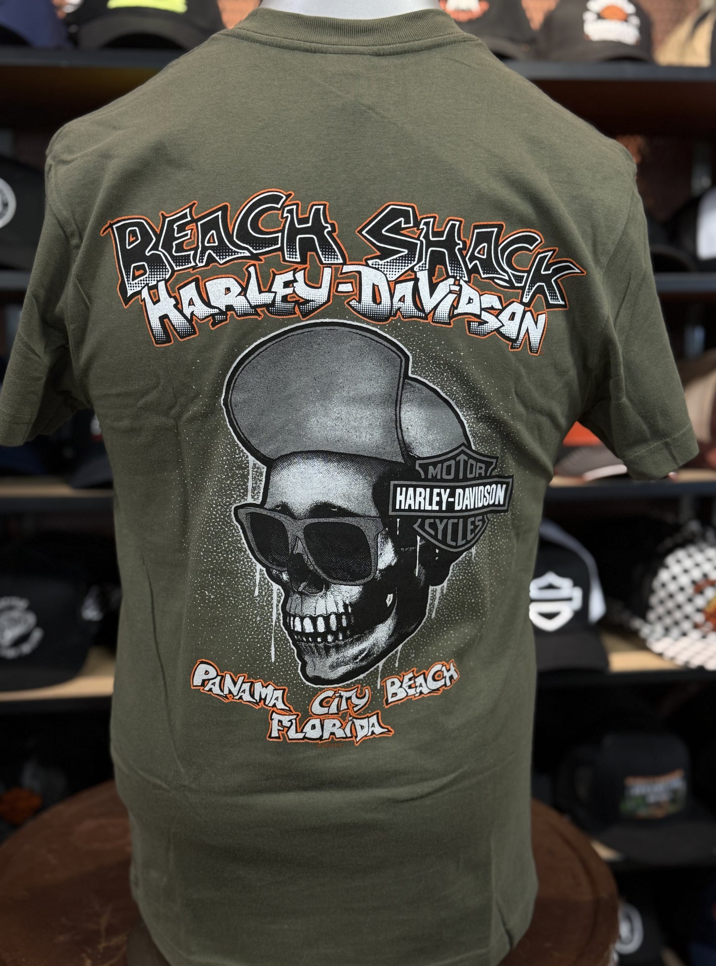 Beach Shack Skull Cap Tee in Grape Leaf