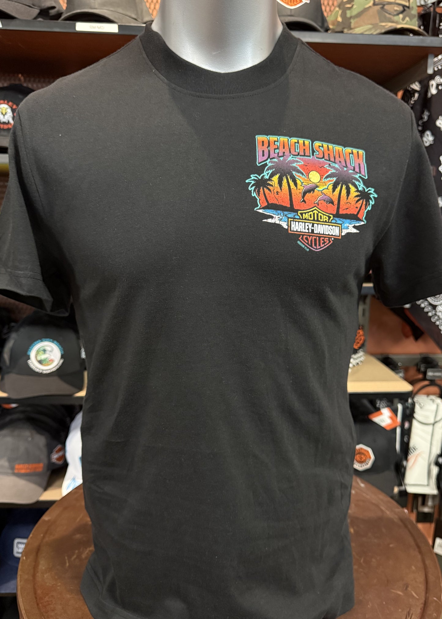 Beach Shack Retro Vibe Short Sleeve Tee in Black