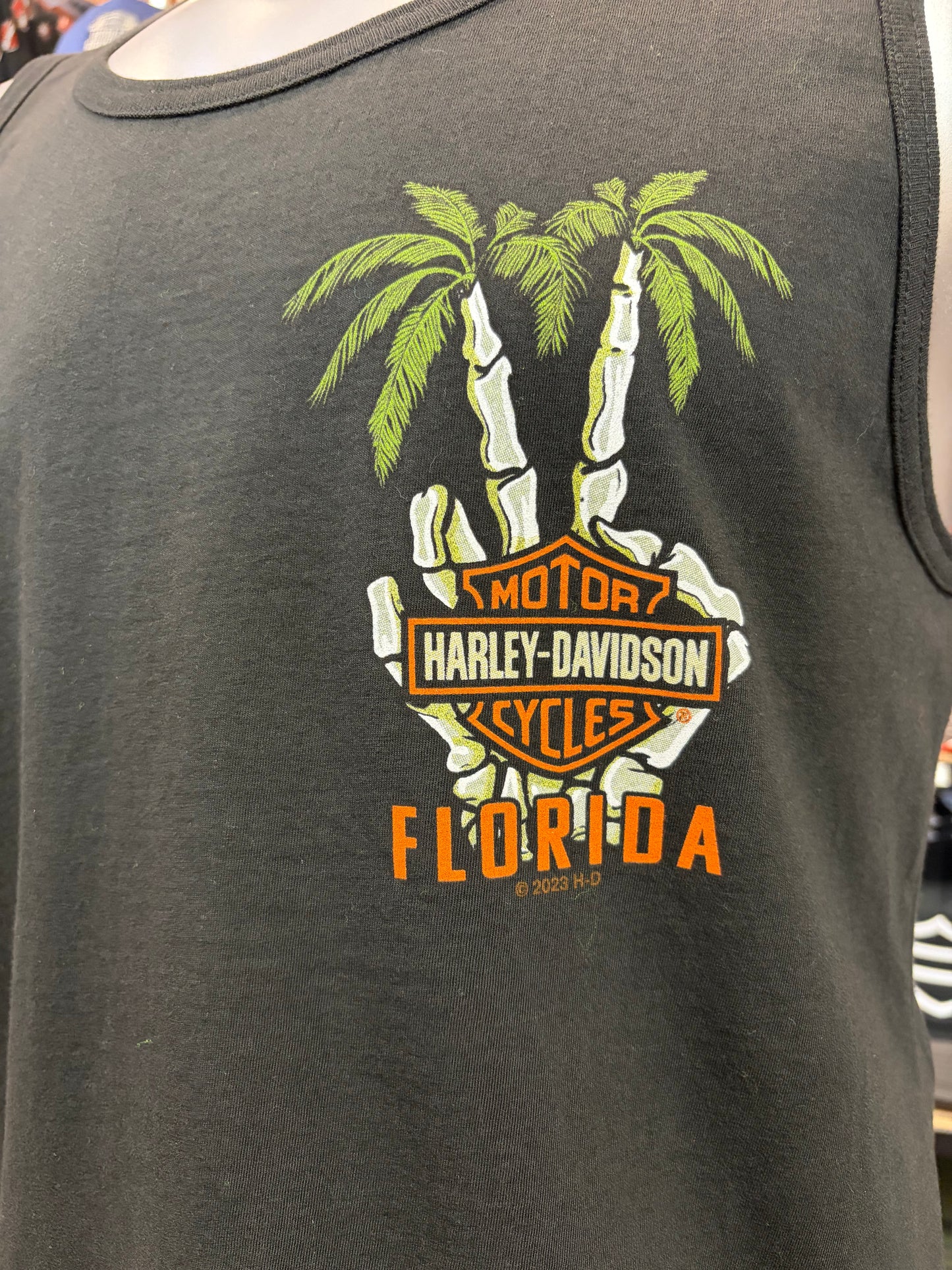 Dealer Men's Wave Skull Tank Top in Black