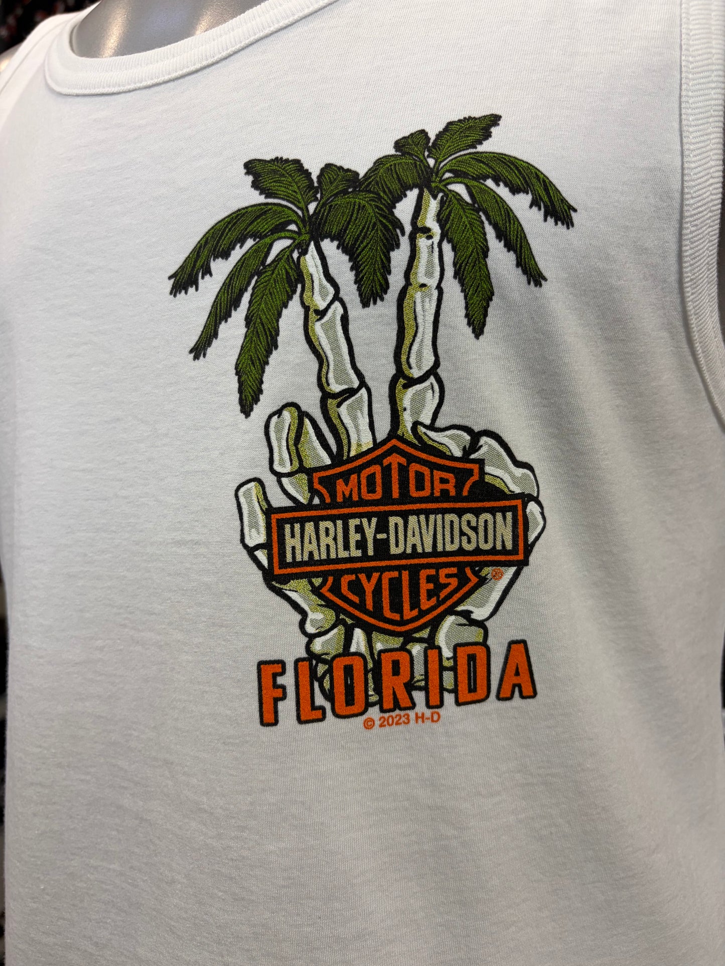 Dealer Wave Skull Tank Top in White